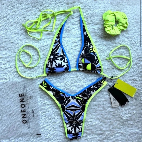 NWT OneOne Swimwear Bikini SET Sullivans Mikaela Helen NEW Print Black White - Picture 1 of 14